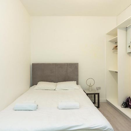 Chic & Cozy: South Kensington Studio Лондон Екстер'єр фото
