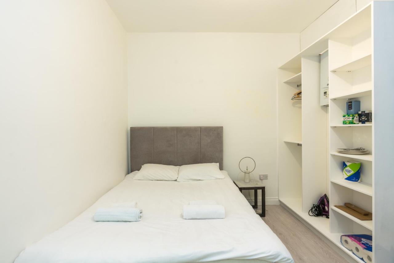 Chic & Cozy: South Kensington Studio Лондон Екстер'єр фото
