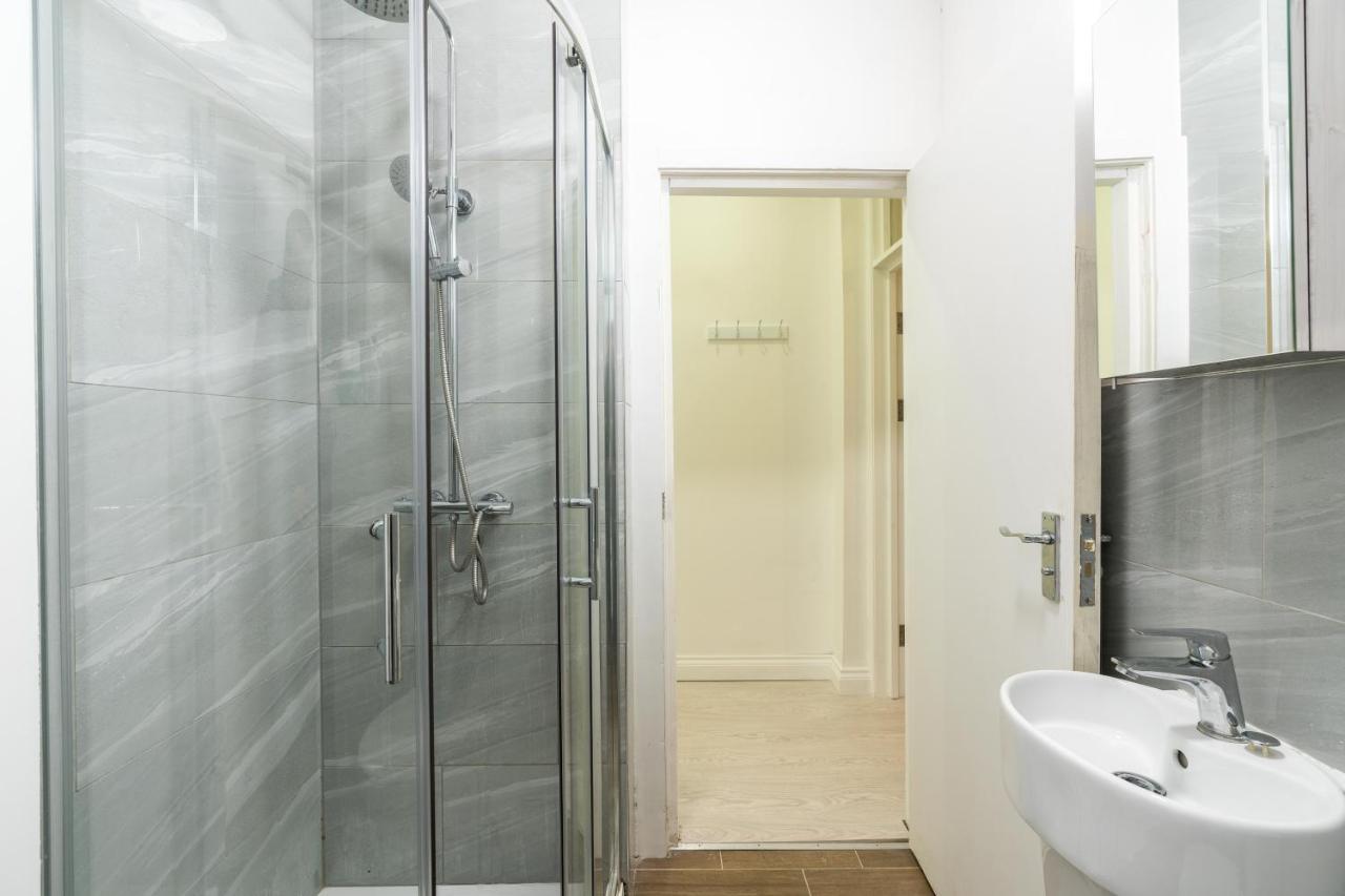 Chic & Cozy: South Kensington Studio Лондон Екстер'єр фото